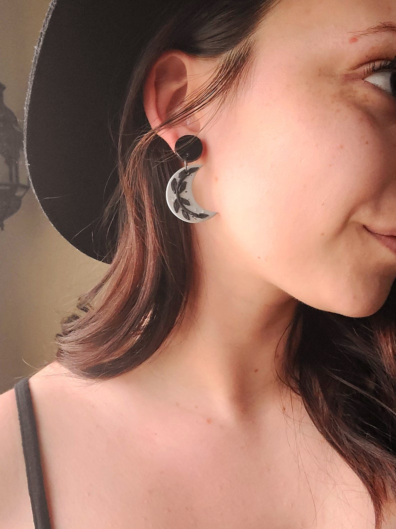 LUNA in black and grey polymer clay earrings