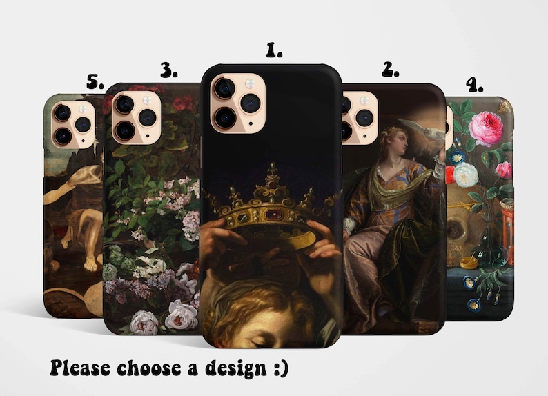 Pode incluir: Cinco designs diferentes de capas para iPhone com v&aacute;rias obras de arte vintage. Os designs incluem uma coroa, uma mulher em um vestido, um arranjo floral e outros dois designs abstratos.
