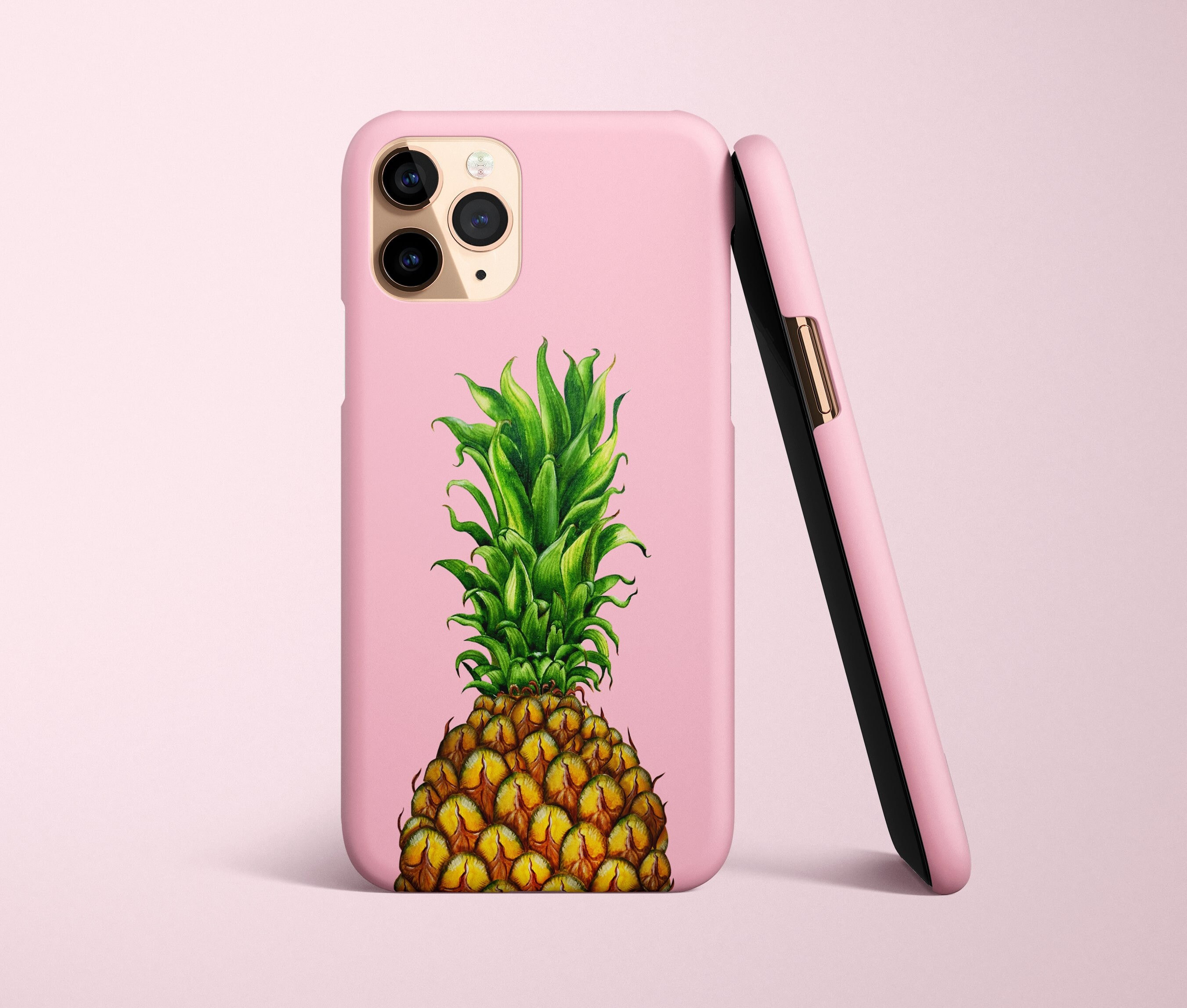 iPhone・スマホケース Society6 Pineapple by Basilique Halo MagSafe Cute Phone Case - Pineapple