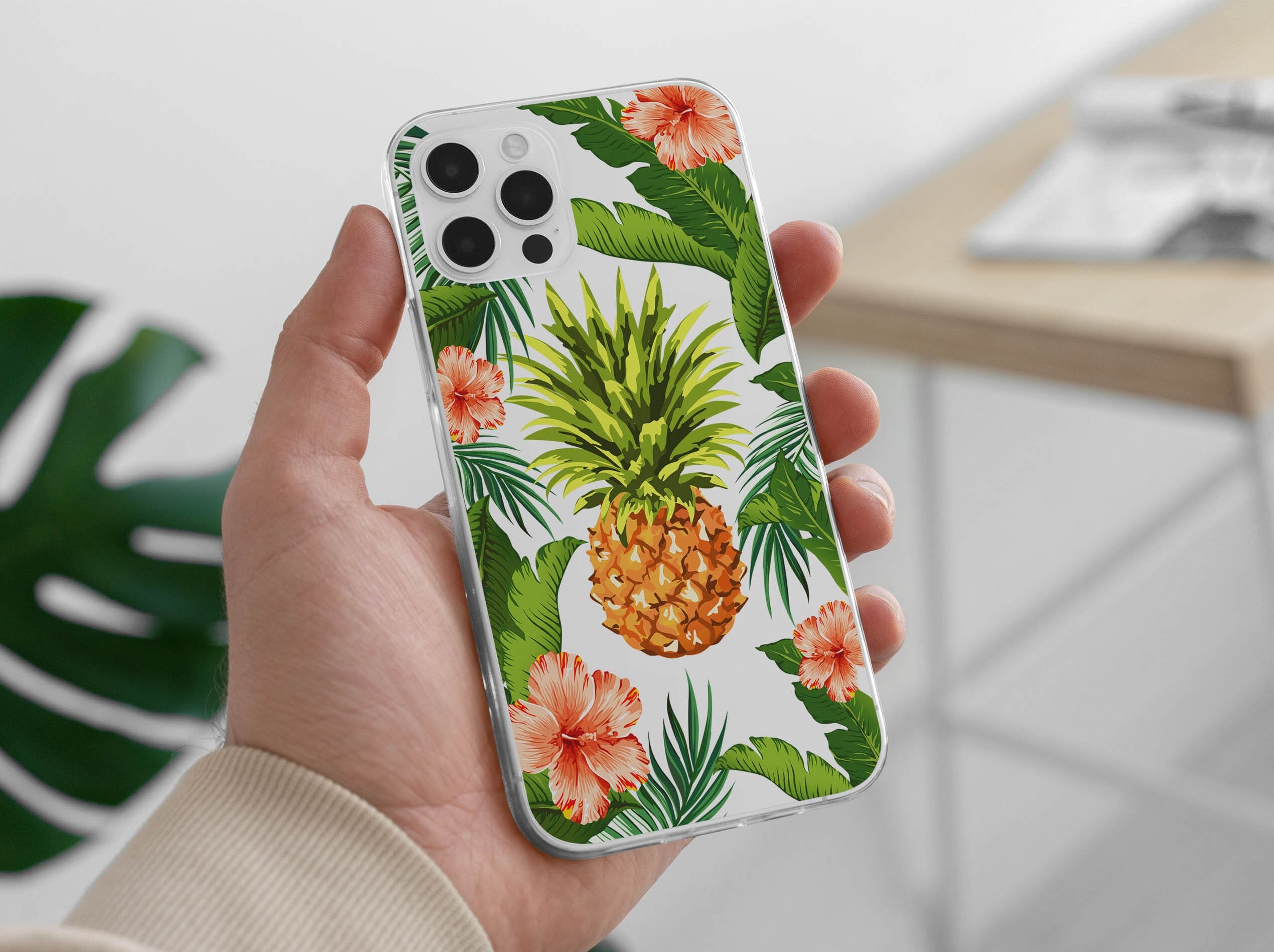 iPhone・スマホケース Society6 Pineapple by Basilique Halo MagSafe Cute Phone Case - Pineapple