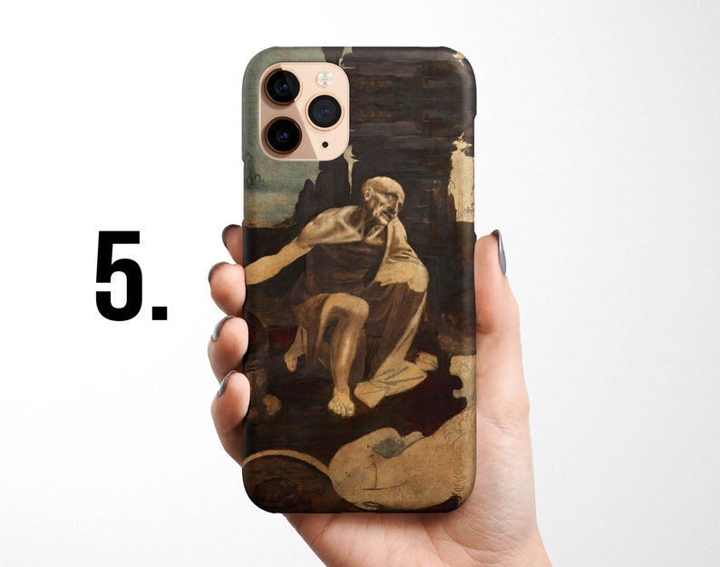 Pode incluir: Uma capa de telefone com uma pintura de um homem com uma t&uacute;nica marrom sentado em uma rocha. A pintura &eacute; de estilo vintage e tem uma apar&ecirc;ncia desbotada.