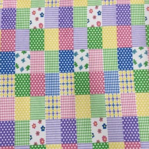 Pastel patchwork quilt print fleece stof op maat gesneden: zacht en gezellig anti-pilling polyester, kleurrijk vierkant patroon voor dekens en plaids