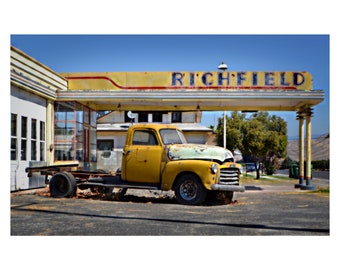 Vintage Gas Station w/ Tow Truck