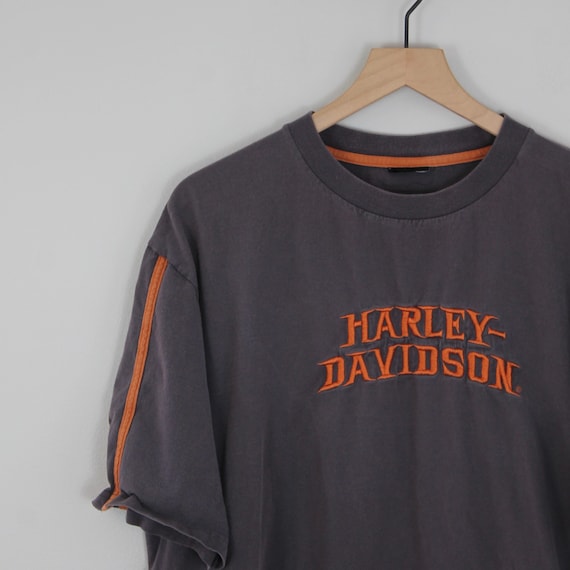 Modern Embroidered Harley-Davidson T-Shirt, Size … - image 3