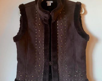 Vintage  Brown Suede Faux Fur Vest – Size Medium – Studded Details – Boho Western Style