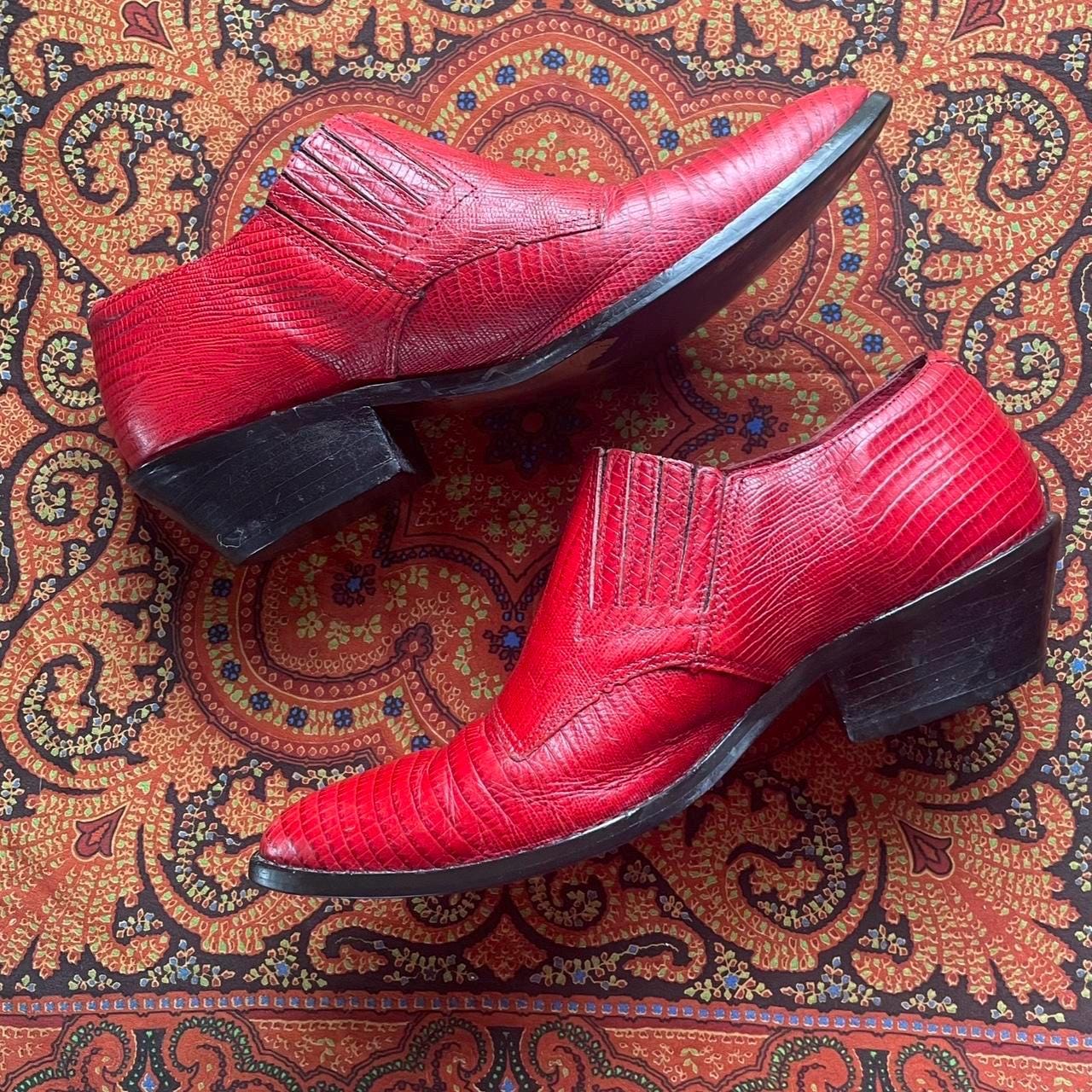 Vintage Circle S Red Leather western style ankle boots - size 7 women