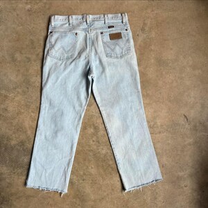 Vintage Wrangler Light Wash Jeans 32x38 | Straight Leg Denim | Cowboy Western Denim | Frayed Hem Jeans image 2