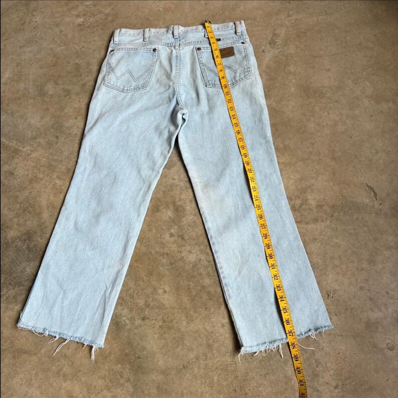 Vintage Wrangler Light Wash Jeans 32x38 | Straight Leg Denim | Cowboy Western Denim | Frayed Hem Jeans image 6