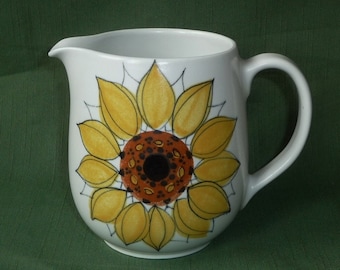 Arabia Sinilehti Large Tea Cup and Saucer, Designed by Esteri 