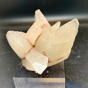 250 Gram. Calcite Crystals, Calcite, Mineral Specimen, Very Beautiful Terminated and Damaged Free Flower Shape Calcite Crystal beautiful