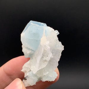 13.3 gram Etched Sky blue Aquamarine Aquamarine Cluster, Blue Aquamarine Terminated Natural Blue Etched Aquamarine Crystal 4 Display