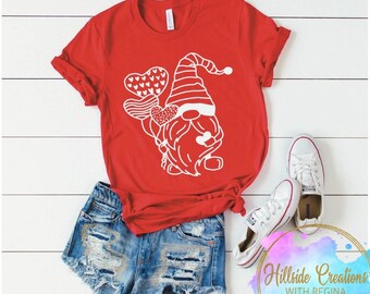 Soft Style Tee- Valentines Gnome