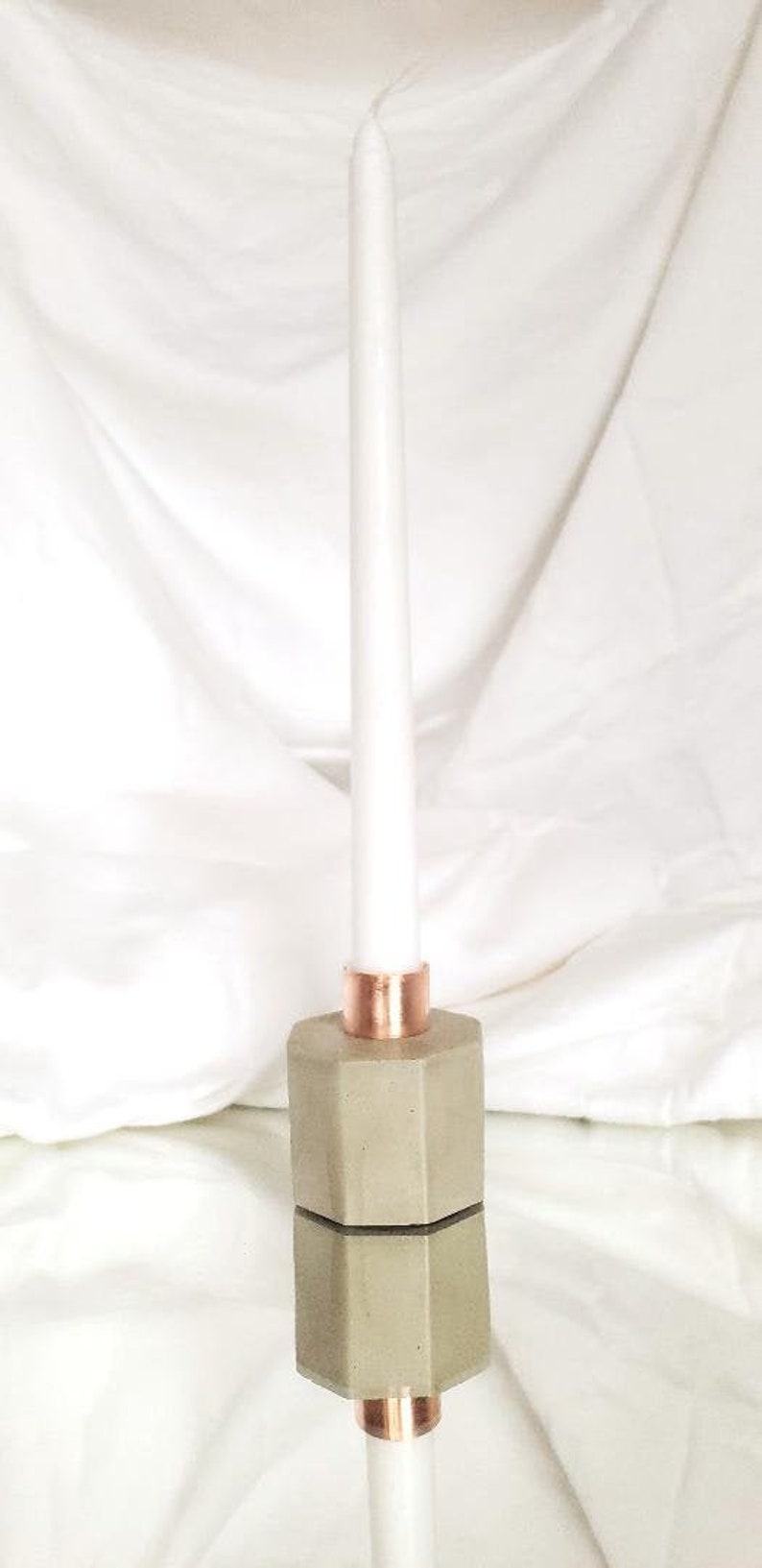 Geometric Cement Candle Holder with Copper Fitting - Industrial Home Decor bild 1