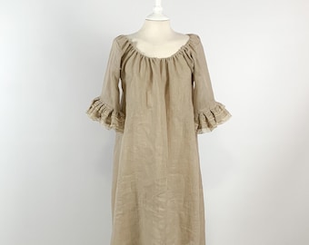 18th-Century Chemise - Elegant Marie Antoinette Style, Ruffled Thin Linen Shift, Ideal for Historical Events & Costume Lovers&#39; Gifts