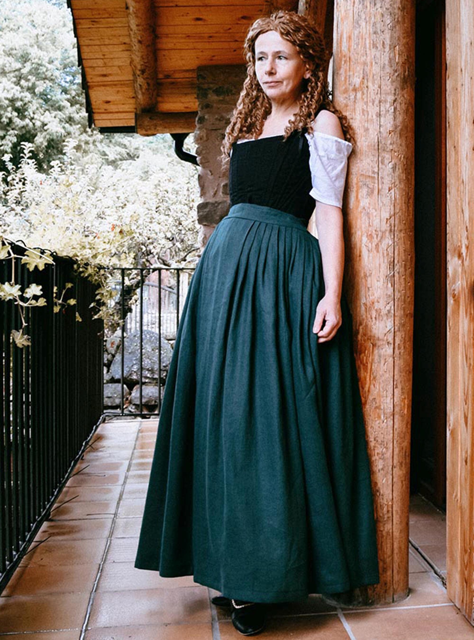 Peasant skirt clearance costume