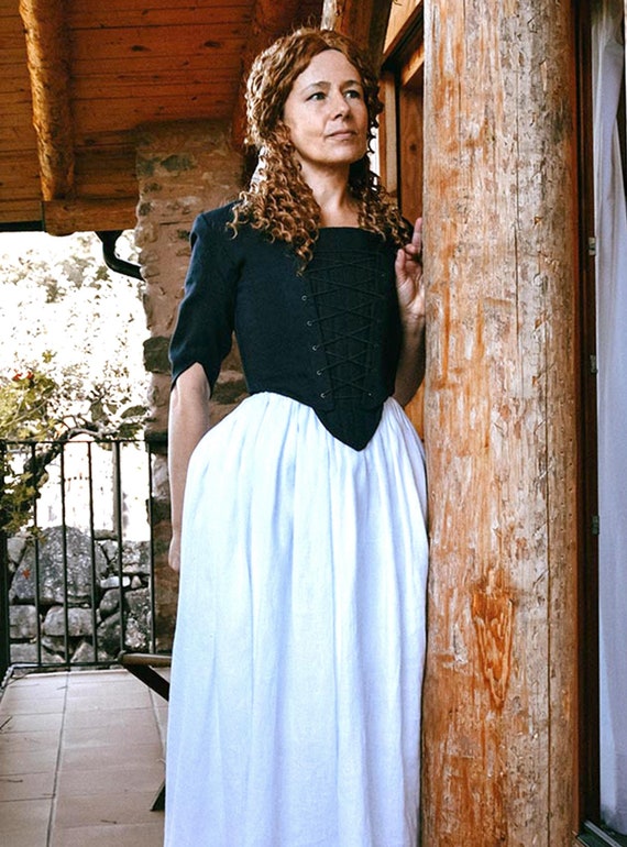 Costume servante 18ème siècle new arrivals