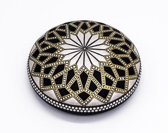 Mandala Stones Rocks Dot Painting Art Free Shipping - Hand Painted Rock - Paperweight  -  Mandala stone - Meditation Stones