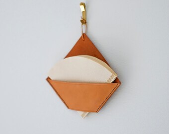 Leather coffee Filter Paper Holder - Gift for coffee lovers - V60