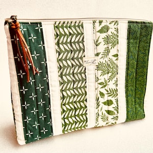 Green and Cream Quilted floral patchwork cosmetic bag. Quilted toiletry/travel bag. Green Bag