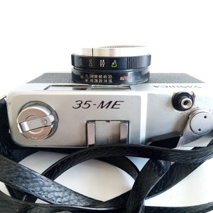 Yashic  35 ME Classical 36 poses film  camera from Japan