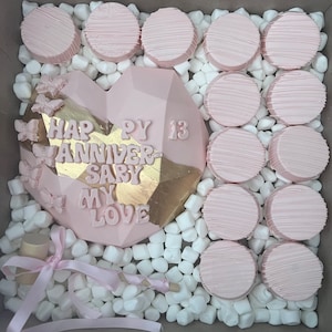 Breakable Heart w/13 oreos