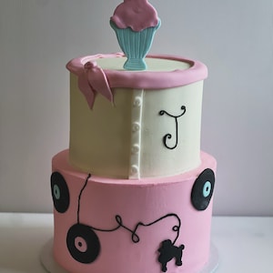 2 Tier Dummy Cake