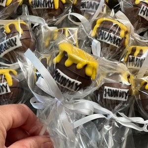 40 Honey cake pops