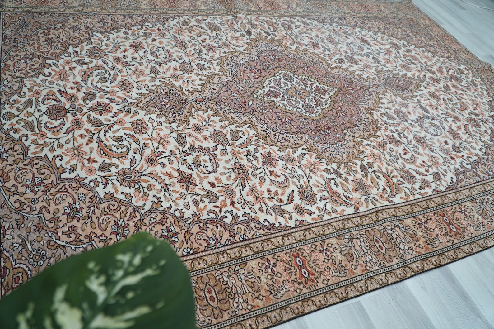 Handknotted Turkish Rug Vintage Kayseri Rug Oversize Wool Etsy