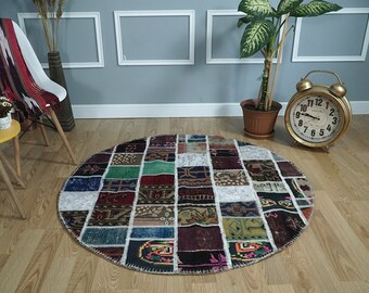 Round Patchwork Rug, Vintage Turkish Wool Carpet, Boho Decor (4.59x4.59 ft)