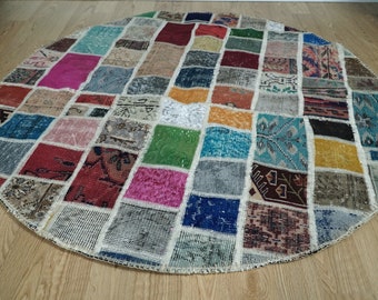 Vintage Patchwork Wool Rug, Round Turkish Rug, Boho Decor (4.59x4.59 ft)