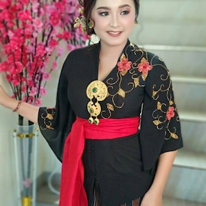 Vintage Traditional Indonesian Dress Kebaya Bali Dewatastar
