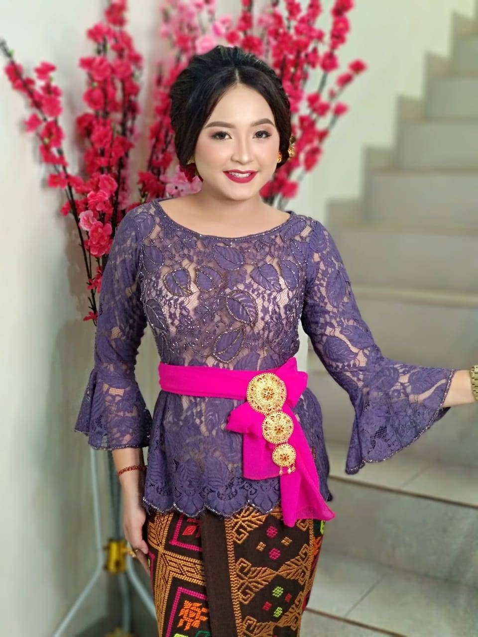 dress brokat lengan lonceng di malaysia