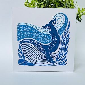 Whale Of A Time - Carte de voeux originale en linogravure