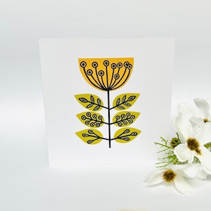 Fleur folklorique moutarde - carte de voeux linogravure Design. Moutarde, vert et noir sur blanc