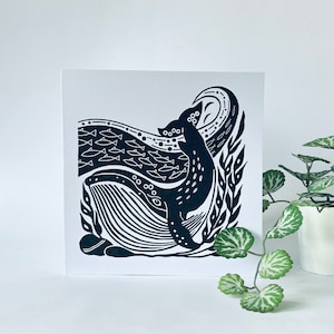 Whale Of A Time - Carte de voeux originale en linogravure