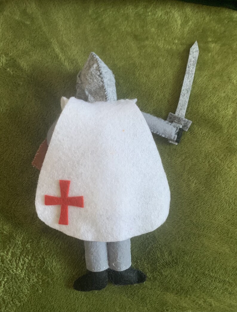 Pattern Templar Tunic Knights Templar, Templar Knight Pattern, Felt Patterns, Felt Doll ...