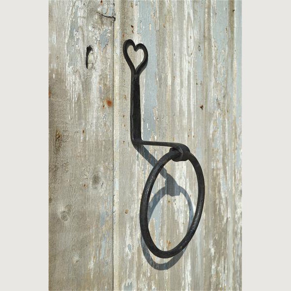 Hand made wrought iron Shaker heart towel ring wall mounted folk art style