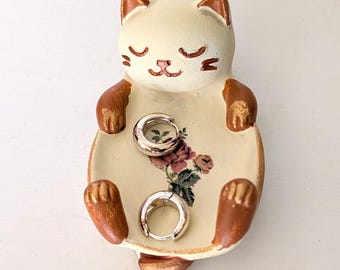 Cat Ring Holder with Rose, Handmade Cat Trinket Dish, Floral Jewelry Holder, Cat Lover Gift, Small Ring Dish, Cottagecore Decor