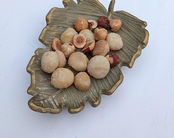 Oak Leaf Trinket Dish – Handmade Decorative Jewelry Tray, Fall Leaf Catchall Dish, Ring Holder, Small Gift for Nature Lovers