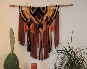 Macrame wall hanging