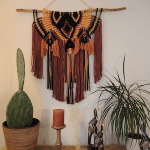 Macrame wall hanging
