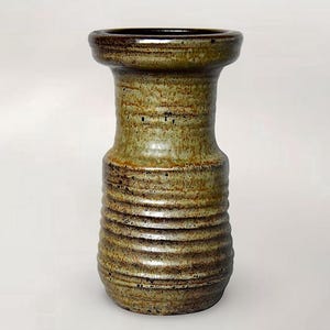 20th C. Modern "Studio Pottery" Ceramic Earthenware Relief Vase - Unknown Artist - (8.25 inch / 21 cm )