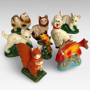 Rare 1930s-1950s Collection (8) Airbrushed Chalkware Animal Figurines - Folk Art Carnival Prize Sculptures - (6.25 inch / 16 cm)