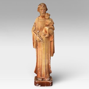 Art Deco &quot;Saint Joseph with Child Jesus&quot; Religious Statue - Chalkware - by Artist A. Carls - 5056 - Déposé - Signed - (12.50 inch / 31.5 cm)