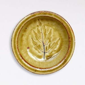 French 1970s 80s &quot;Taizé&quot; Small Modern Olive-Colored Stoneware Dish - Olive Appetizer Bowl - Leaf Decor - France - (3.25 inch / 8.5 cm)