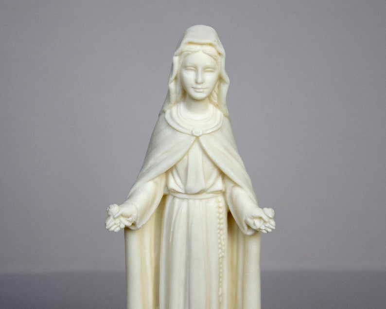 Italian Religious 'Madonna Delle Rose' Statue Ivorine Madonna Figurine by FARO Made in Italy 6 inch / 15.5 cm. image 5