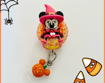 Hexe Minnie Maus auf Kürbis-Halloween-Abzeichen-Rolle