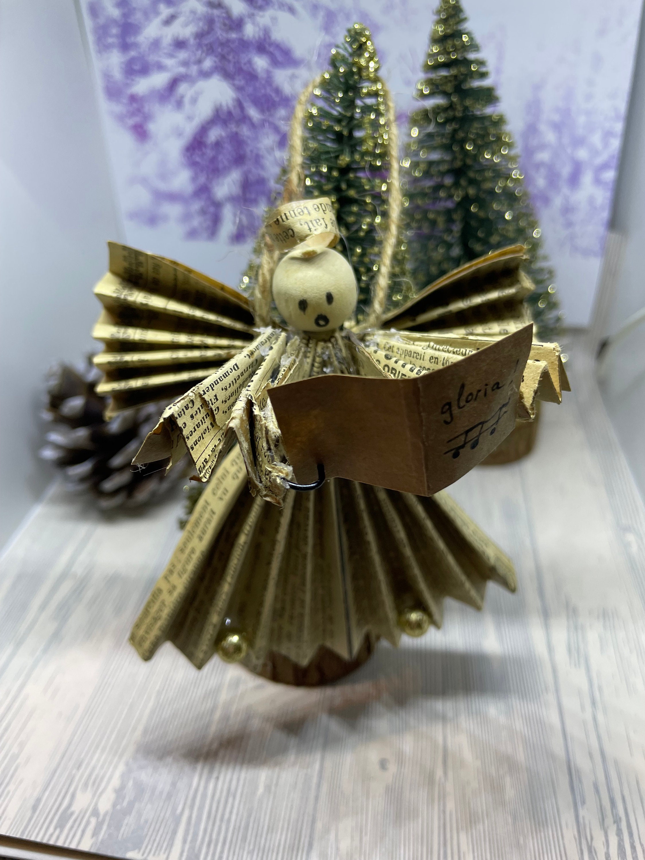 Ange de Noël Chantant en Journal 1905 , en Bois et Lien Jute