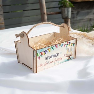 Geschenkkorb mit Holzwolle, Geschenkbox, personalisiert, Präsentkorb, Bausatz mit Motiv 05 Geburtstag blau