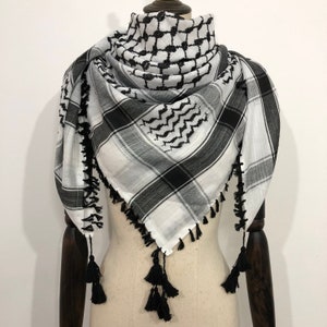 Keffiyeh Palestine Shemagh Scarf Arab Black On White Heavy Kufiya Square Arafat Hatta Original Unisex Scarves Tuft Knotted Tassels Fringe